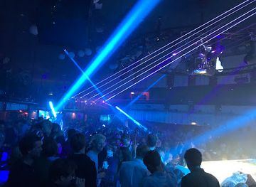 sweden/riksgransen/nightclub/tradgar-n