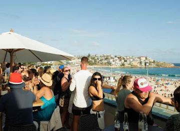 australia/sydney/bondi-beach/nightclub/upstairs-x-glory-days