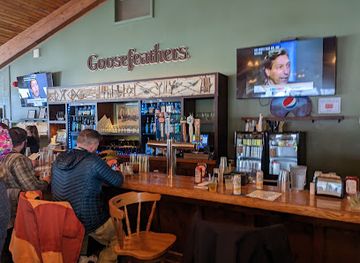 new-hampshire/dartmouth-lake-sunapee-region/nightclub/goosefeathers-pub