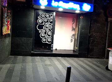 spain/madrid/malasana/nightclub/le-papillon