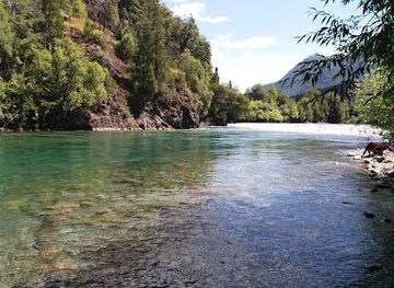 chile/futaleufu/nightclub/playa-los-lolos