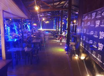 sierra-leone/john-obey-beach/nightclub/sunny-side