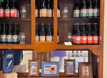 utah/torrey/nightclub/etta-place-cidery-taproom