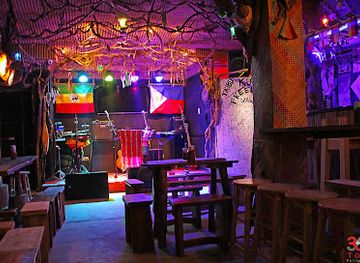 philippines/coron/nightclub/tribu-kuridas-bar-and-tattoo