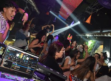 ecuador/azuay-region/nightclub/flashback-discoteca