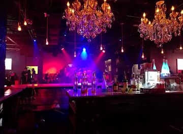 canada/ottawa-valley/nightclub/hyde-seek