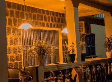 cameroon/bamenda/commercial-avenue/nightclub/the-good-life-lounge