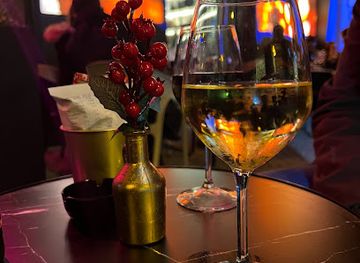 italy/pompeii/amphitheatre-of-pompeii/nightclub/methe-pompei