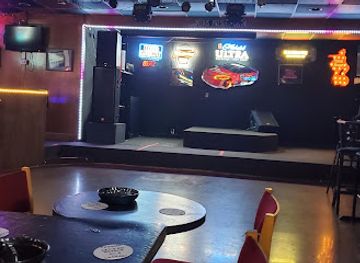 arkansas/springdale/nightclub/fatty-hackers-sports-bar