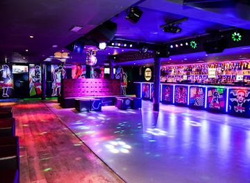 Club Tropicana & Venga