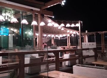 portugal/peniche/nightclub/bar-da-praia