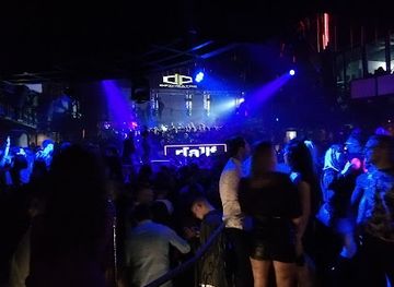 italy/puglia/nightclub/divinae-follie