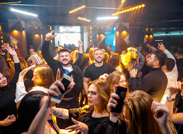 ukraine/zaporozhye/nightclub/platinum-party-bar