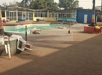 sierra-leone/turtle-islands/nightclub/the-old-school-night-club