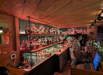 greece/delphi/nightclub/mr-rose-cocktail-bar