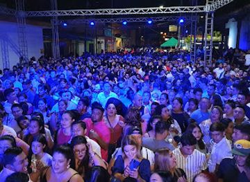 nicaragua/masaya/nightclub/hangover-wings-and-beer