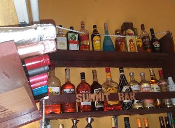 saint-vincent-and-the-grenadines/la-soufriere/nightclub/summit-bar-and-snackette