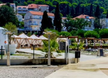 croatia/dubrovnik/lapad/nightclub/vista-bar