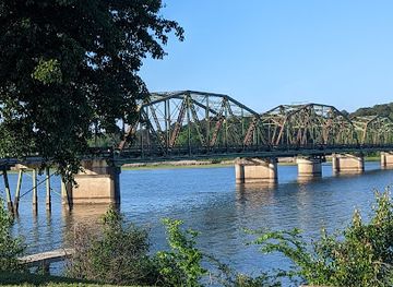 alabama/talladega-national-forest/nightclub/bootleggers-lounge-llc