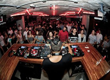 mexico/guadalajara/chapultepec/nightclub/bar-americas