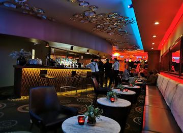 australia/southern-highlands/nightclub/harvey-s-bar