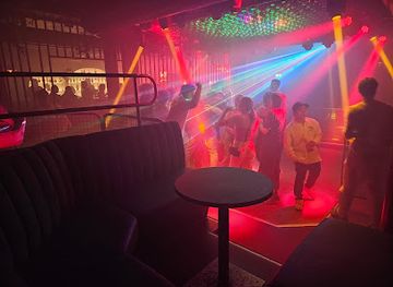 norway/rogaland/nightclub/loulou