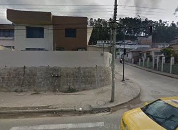 ecuador/azuay-region/nightclub/h6-night-club