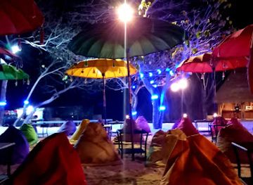 indonesia/gili-islands/nightclub/sunset-bar