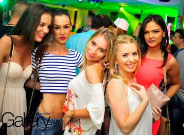 Gallery Club