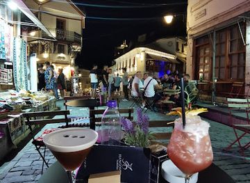 albania/gjirokaster/nightclub/hangover-cocktail-bar