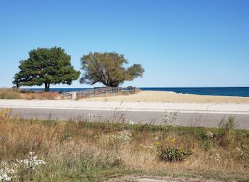 illinois/illinois-beach-state-park/nightclub/illinois-beach-state-park-parking-lot