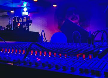 nepal/lumbini-province/nightclub/l-a-b-bistro-live-music