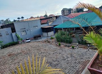 uganda/masaka/nightclub/garden-2-inn