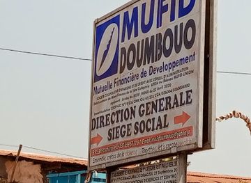 cameroon/foumban/nightclub/carrefou-doumbouo