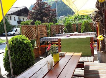 austria/zell-am-see/nightclub/container-bar