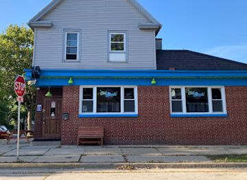 wisconsin/milwaukee/bay-view/nightclub/old-skoolz-mke-s-80s-90s-corner-bar