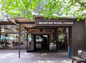 california/yosemite-village/nightclub/the-mountain-room-lounge