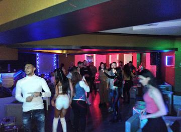 romania/brasov/tractorul/nightclub/la-lautari