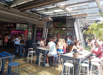 australia/darling-downs/nightclub/cargo-bar