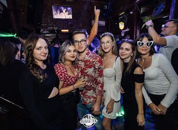 MANHATTAN BAR IASI