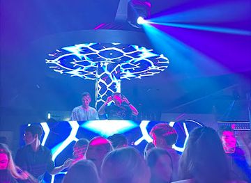 australia/outback/nightclub/enigma