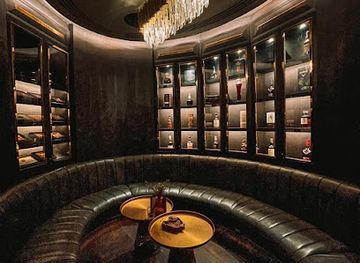 laos/champasak-cultural-landscape/nightclub/artisan-vientiane