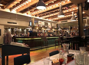 united-kingdom/cardiff/city-centre/bar/revolution-cardiff