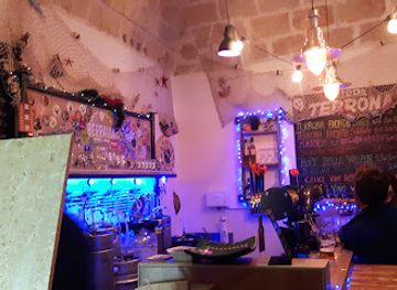 italy/bari/santo-spirito/nightclub/berravia