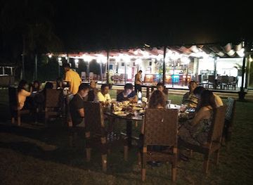 myanmar-burma/ngwe-saung-beach/nightclub/fisherman-bar