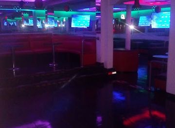 ecuador/quito/nightclub/night-club-dollche-vita