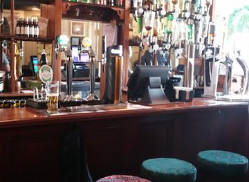 guernsey/lihou/nightclub/the-swan-inn