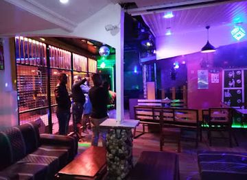 rwanda/lake-kivu/nightclub/scandinavia