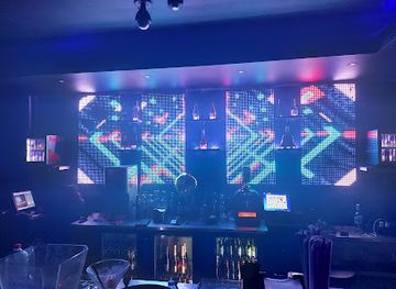 trinidad-and-tobago/main-ridge-forest-reserve/nightclub/silhouettes