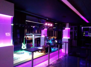 Complex Winter Club